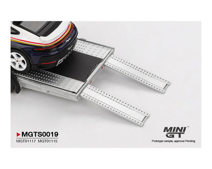 MiniGT 1:64 911 Dakar #718 / Volkswagen ID. Buzz Porsche Centrum Gelderland Roughroads Set #0019