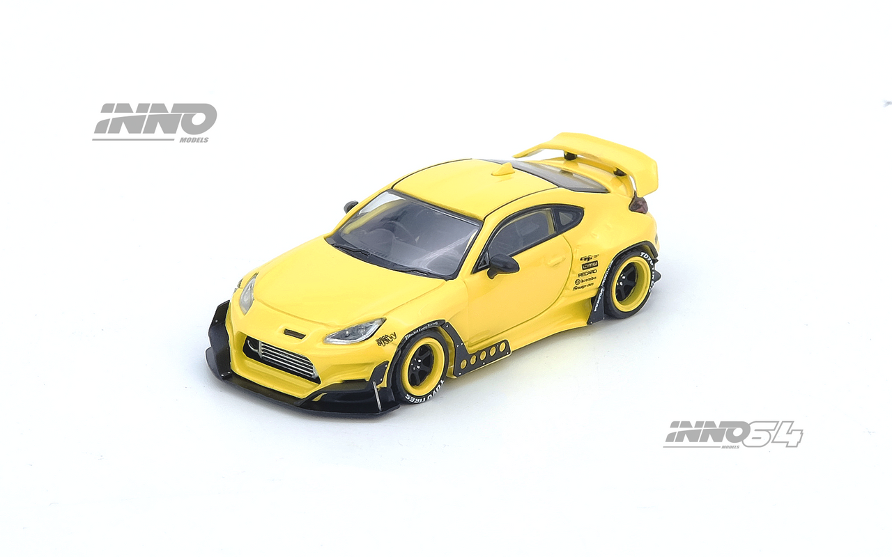 Inno64 1:64 Toyota GR86 Pandem - Yellow