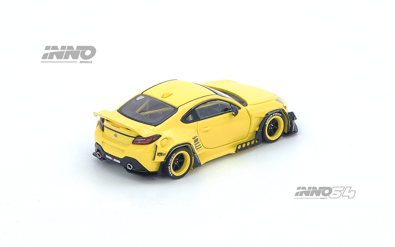 Inno64 1:64 Toyota GR86 Pandem - Yellow