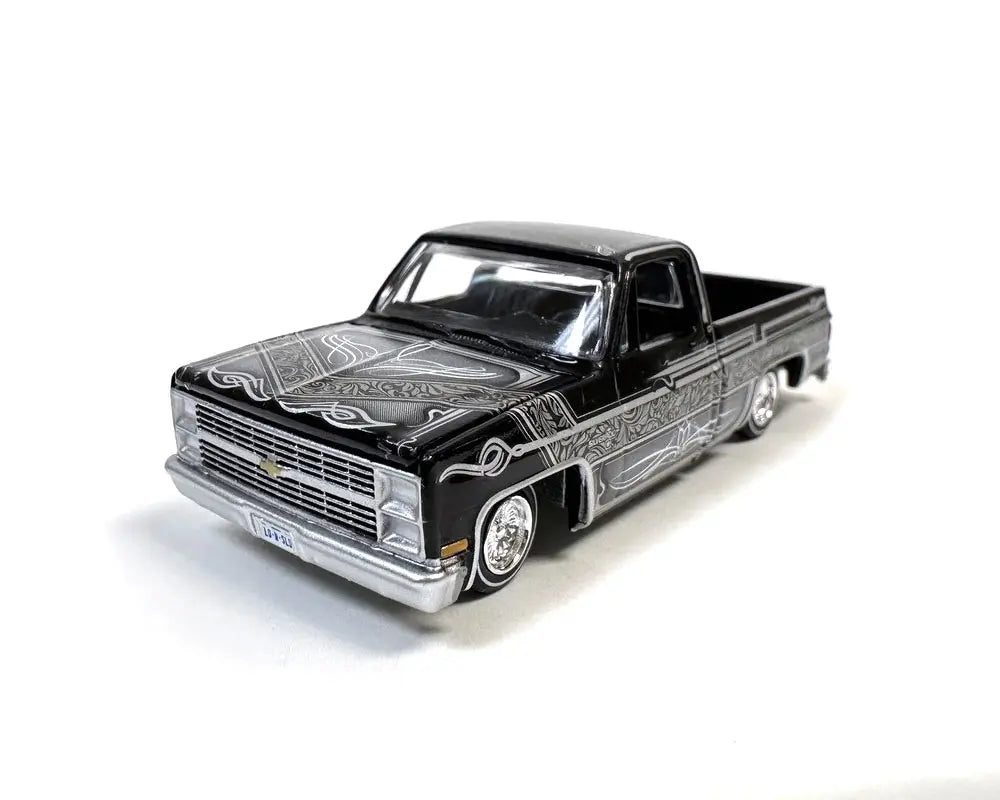 Auto World 1:64 MiJo Exclusive 1983 Chevrolet Silverado – Black – Lowriders – MiJo Exclusives Limited Edition