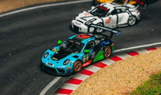 Tarmac Works 1:64 Taiwan 7-Eleven Exclusive Porsche 911 GT3 R ADAC GT Masters 2022