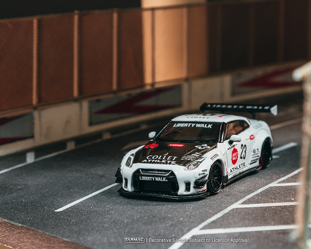 Tarmac Works 1:64 LB-Works Nissan GT-R R35 type 2 With Oil Can – White