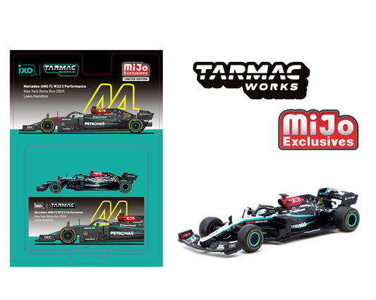 Tarmac Works 1:64 Mercedes-AMG F1 W12 E Performance New York Demo Run 2024 Lewis Hamilton