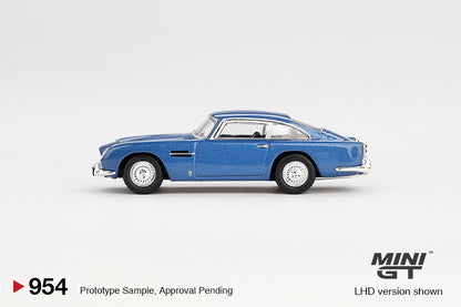 MiniGT 1:64 Aston Martin DB5 – Sierra Blue #954