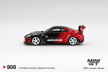 MiniGT 1:64 Toyota GR86 HKS TYPE R ADVAN – 2022 Tokyo Auto Salon #956