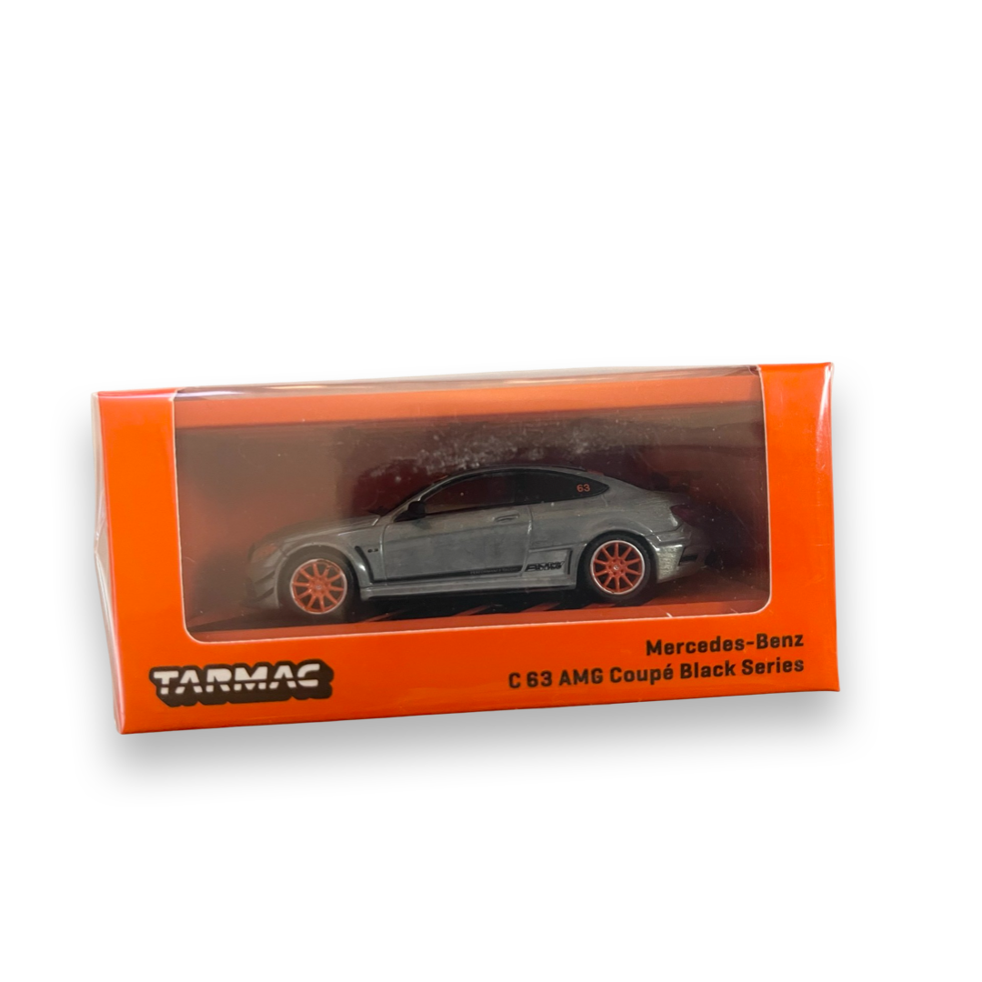 Tarmac Works 1:64 Global64 Mercedes-Benz C63 AMG Orange With Container *CHASE*