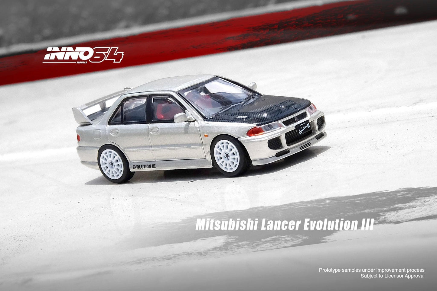 Inno64 1:64 Mitsubishi Lancer Evo III With Carbon Bonnet - Silver