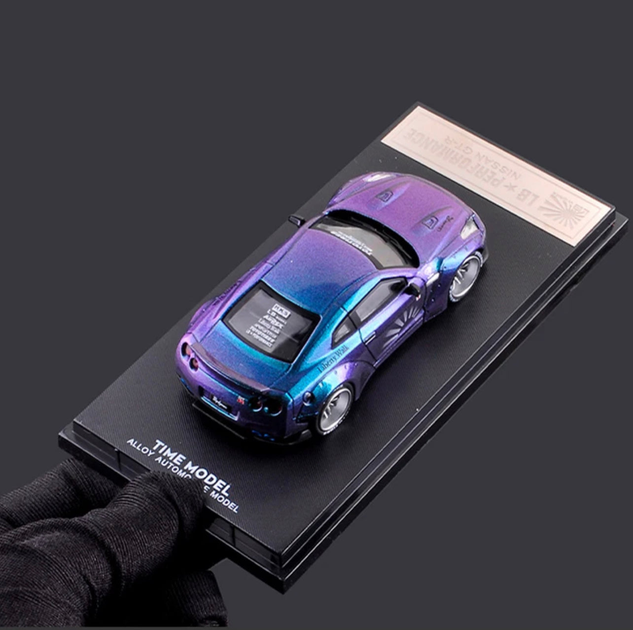 Time Model 1:64 GTR R35 Chameleon With Duckbill Spoiler