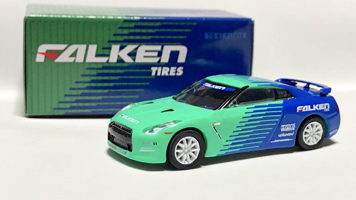 Greenlight X Tarmac Works Nissan GT-R Falken Tires R35