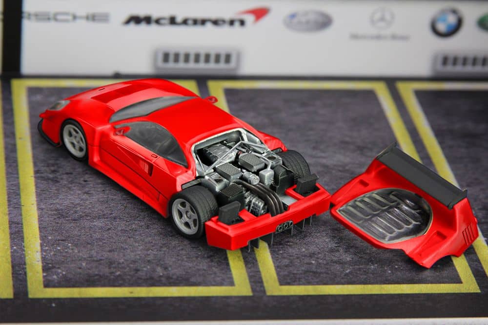 Stance Hunters 1:64 Ferrari F40 LM Red With Removable Engine Bonnet