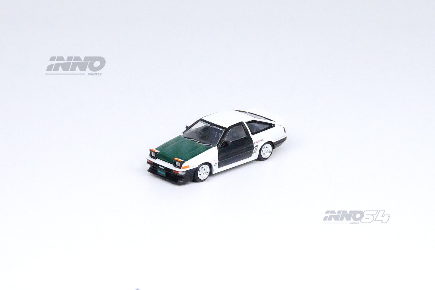 Inno64 1:64 Toyota Sprinter Trueno “Drift Car” W/ Carbon Doors