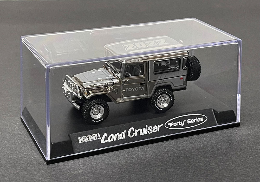 Johnny Lightning 1:64 1980 Toyota Land Cruiser “Forty” Series (Chrome) with Showcase - MiJo Exclusives