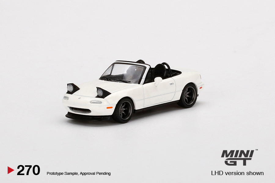 MiniGT Mazda Miata MX-5 (NA) Tuned Version Classic White Fred's Garage Special #270