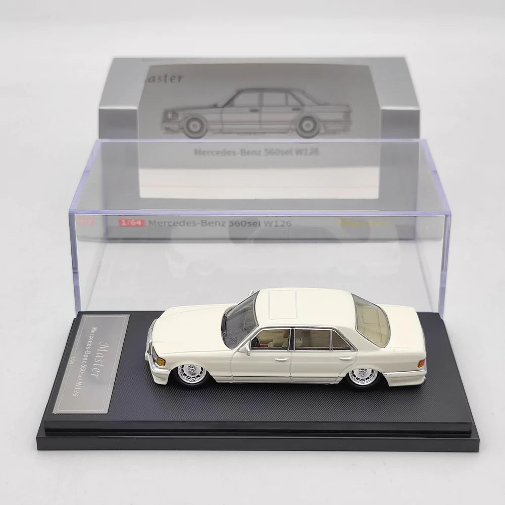 Master 1:64 Mercedes-Benz S560 SEL W126 VIP Style