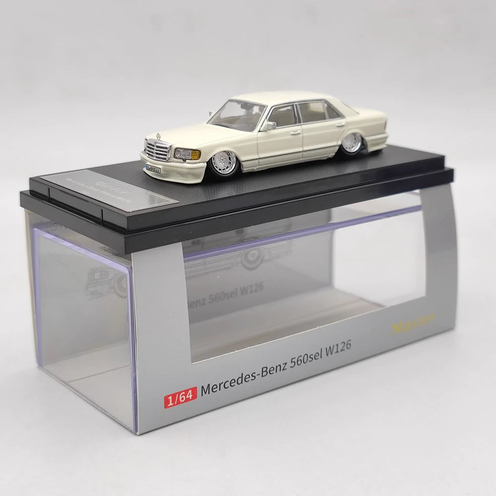 Master 1:64 Mercedes-Benz S560 SEL W126 VIP Style