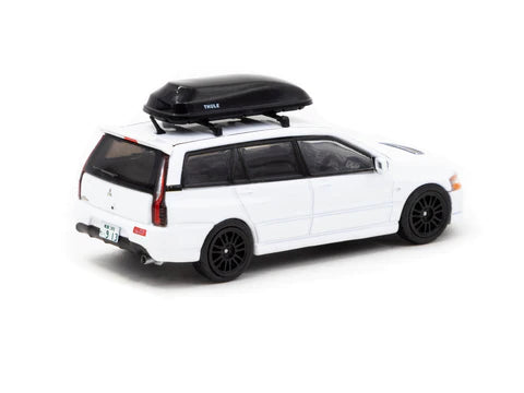 Tarmac Works 1:64 White Mitsubishi Lancer Evolution IX Wagon With Extra Wheels