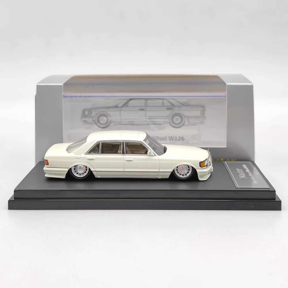 Master 1:64 Mercedes-Benz S560 SEL W126 VIP Style