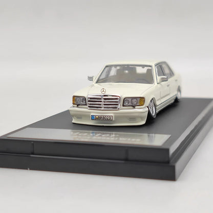 Master 1:64 Mercedes-Benz S560 SEL W126 VIP Style