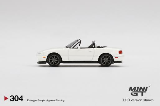 MiniGT Mazda Miata MX-5 (NA) Tuned Version Classic White MiJo Exclusive #304